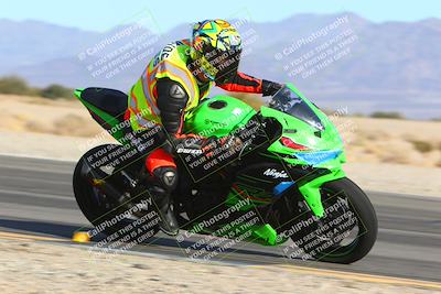 media/Jan-13-2024-SoCal Trackdays (Sat) [[9c032fe5aa]]/Turn 14 Inside (150pm)/